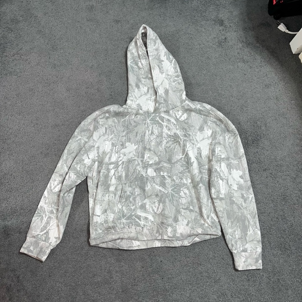 Hollister Camo Hoodies White and Green Bundle - Picture 5 of 9